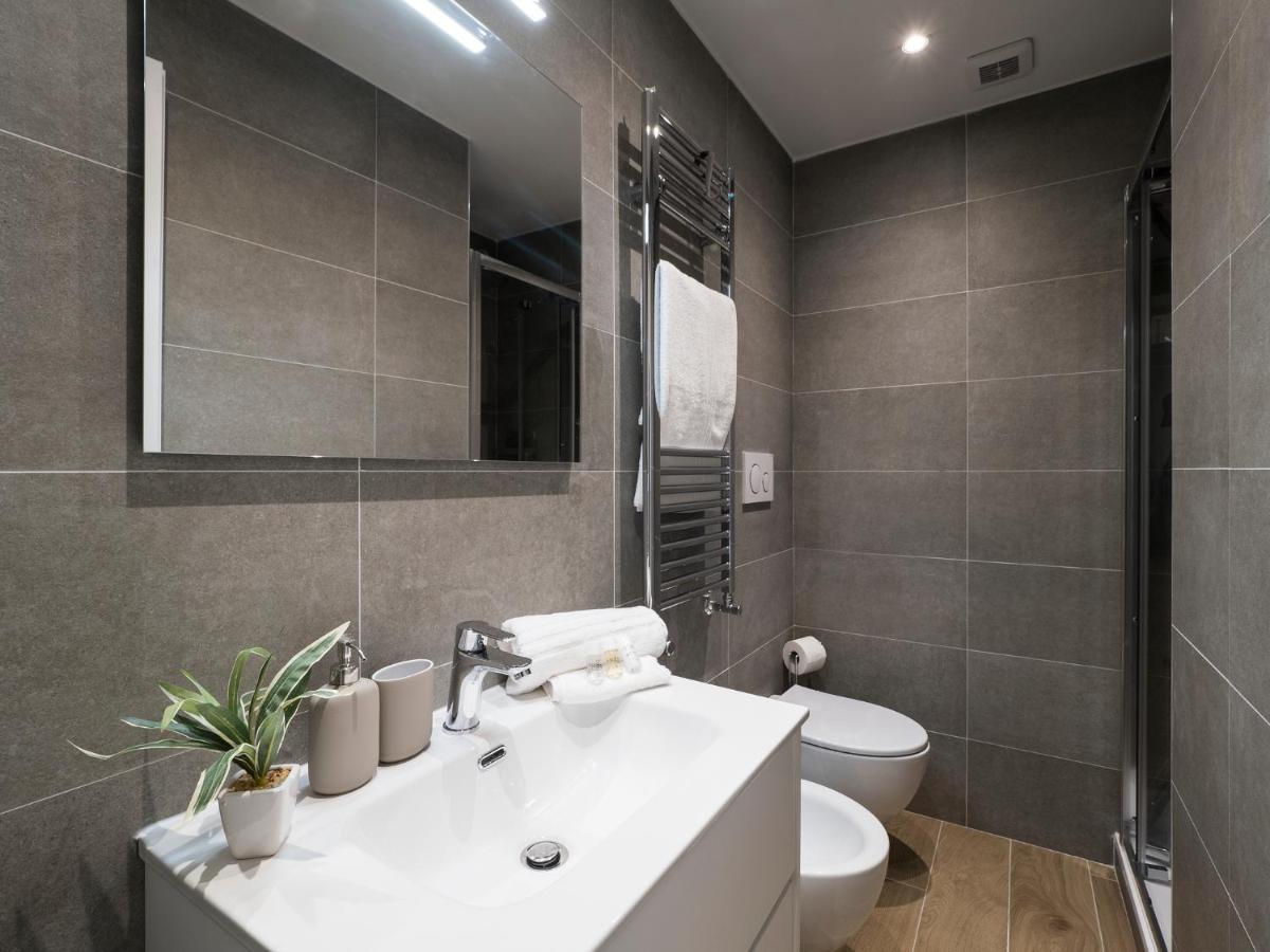 Апартаменты Casa Design Con A/C E Wifi_7 Minuti Ciampino Aeroporto Экстерьер фото